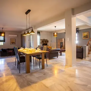 Βίλα τraditional Fully Detached On A Luxurious Hillock Of Panorama With Its Own Garden Also For Family&wedding Gatherings&kid's Parties - Under 13, Θεσσαλονίκη